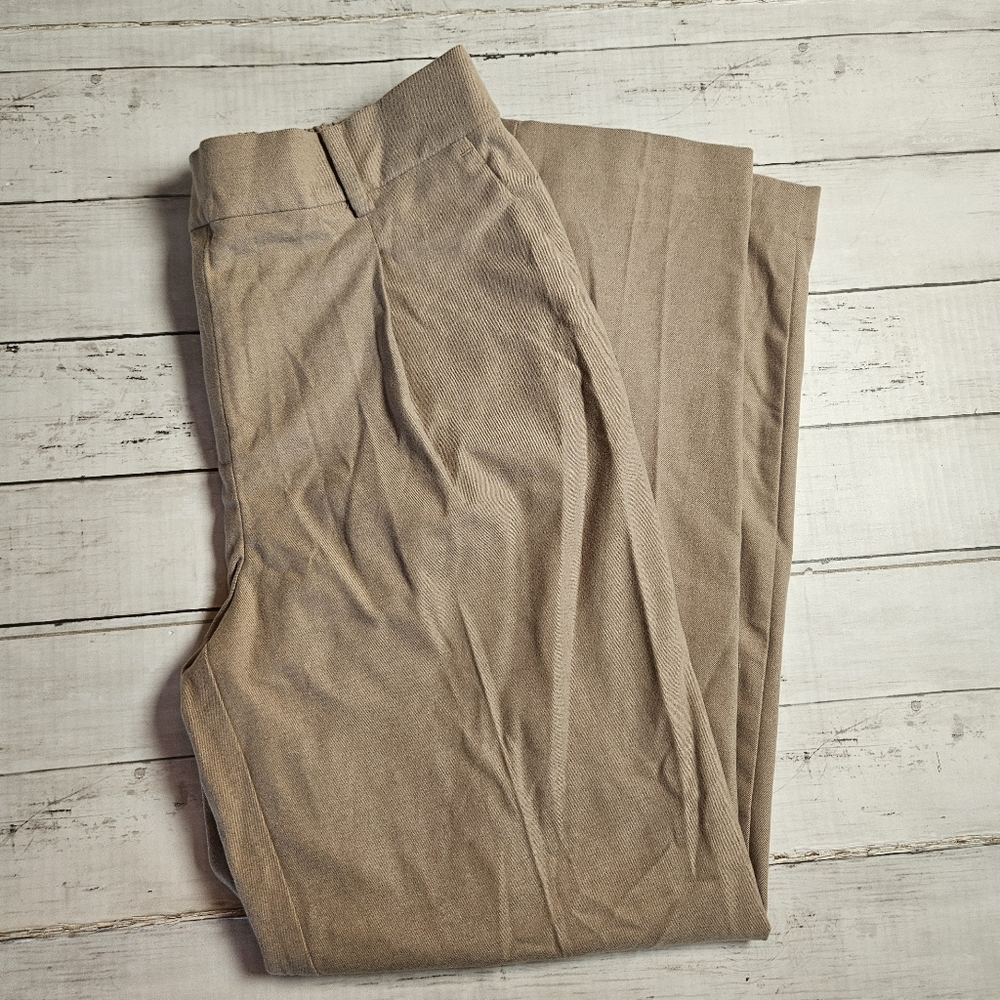 LOFT Pull‎ On Khaki Pants NWT Size MT